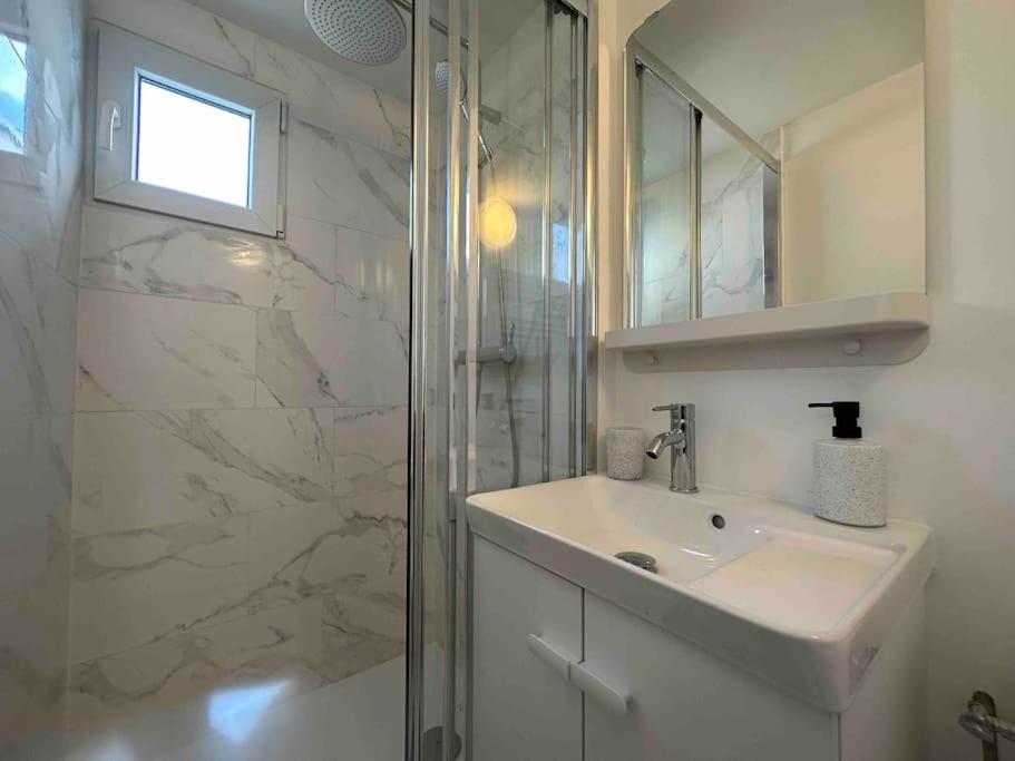Maison Jardin Proche Paris Villejuif Exteriér fotografie